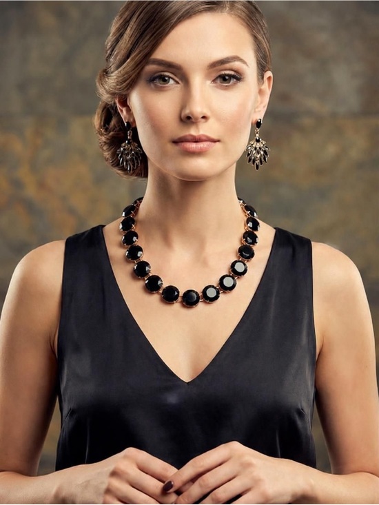 Talbots Jewelry - Estate Find Vintage Talbots Gold-Tone Necklace w/ Earrings set
